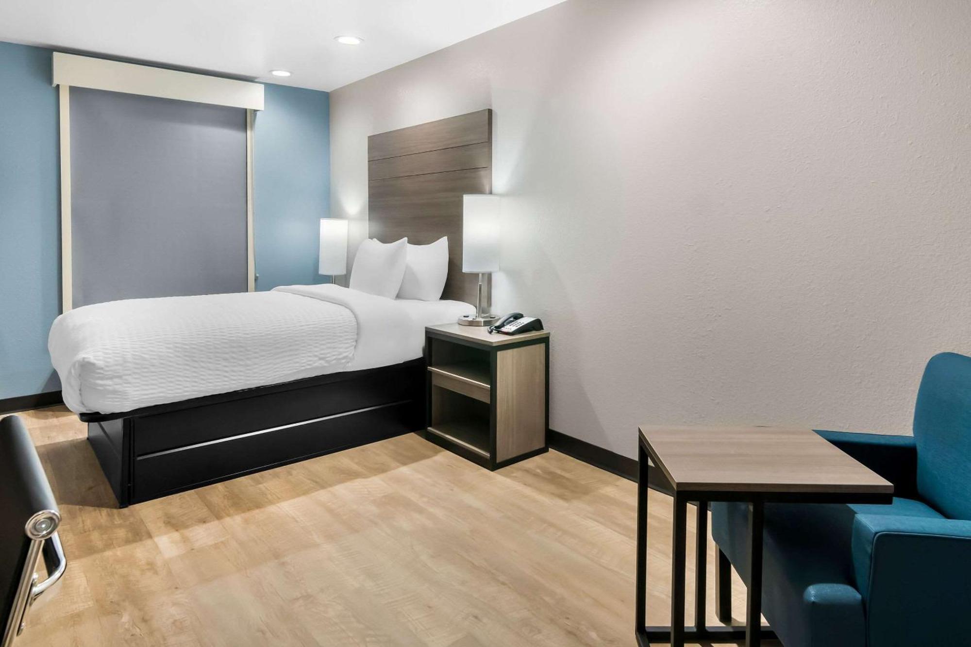 Готель Clarion Pointe Форт-Ворт Екстер'єр фото